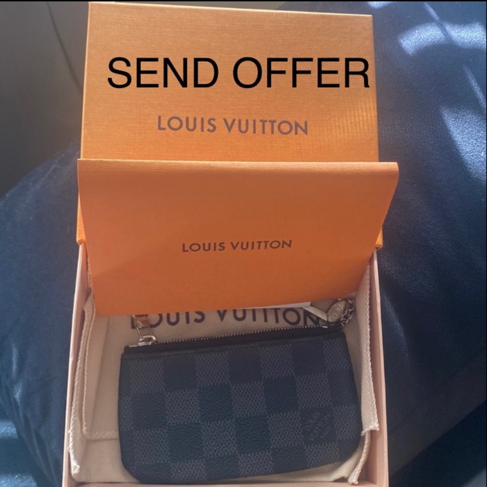 LV 100% AUTHENTIC WALLET